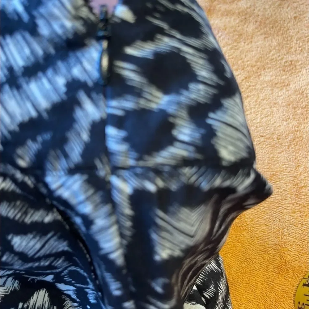 ANTHROPOLOGIE SANCTUARY  Black & White Shorts.Sz S